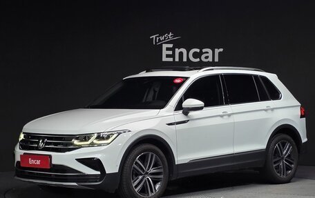 Volkswagen Tiguan II, 2022 год, 3 543 000 рублей, 1 фотография