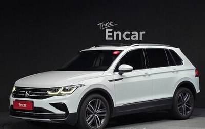 Volkswagen Tiguan II, 2022 год, 3 543 000 рублей, 1 фотография