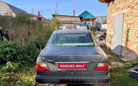 Mercedes-Benz E-Класс, 1993 год, 200 000 рублей, 5 фотография