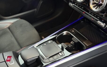 Mercedes-Benz GLB, 2023 год, 5 190 000 рублей, 17 фотография