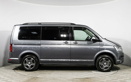 Volkswagen Multivan T6 рестайлинг, 2018 год, 4 299 700 рублей, 4 фотография