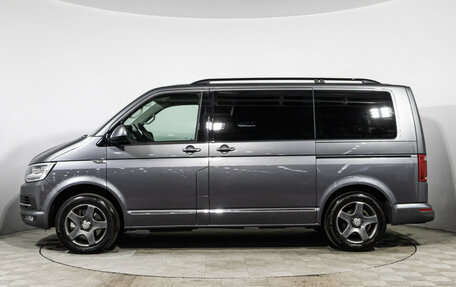 Volkswagen Multivan T6 рестайлинг, 2018 год, 4 299 700 рублей, 8 фотография