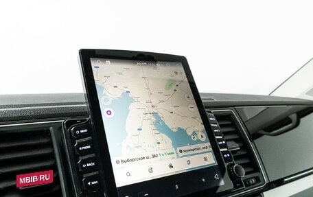 Volkswagen Multivan T6 рестайлинг, 2018 год, 4 299 700 рублей, 19 фотография