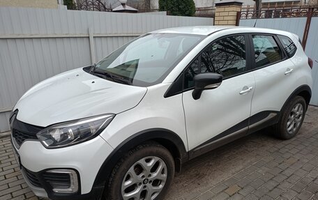 Renault Kaptur I рестайлинг, 2017 год, 1 600 000 рублей, 6 фотография