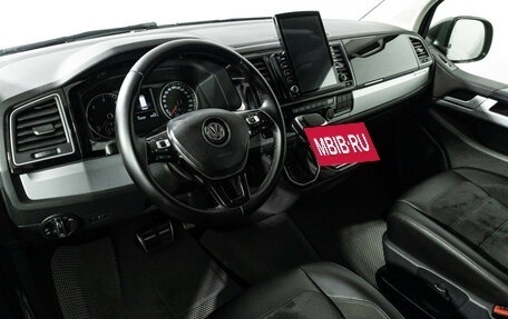 Volkswagen Multivan T6 рестайлинг, 2018 год, 4 299 700 рублей, 11 фотография