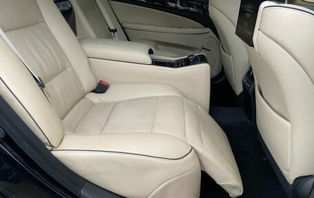 Hyundai Equus II, 2015 год, 1 599 000 рублей, 16 фотография
