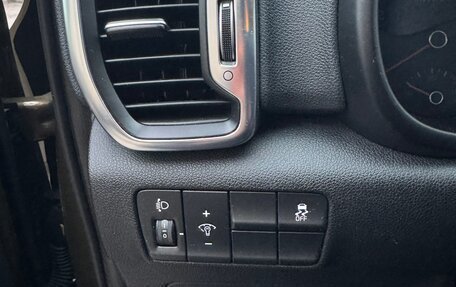 KIA Sportage IV рестайлинг, 2016 год, 1 720 000 рублей, 9 фотография