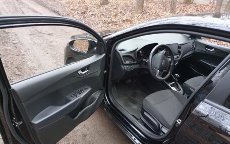 Hyundai Solaris II рестайлинг, 2021 год, 900 000 рублей, 12 фотография