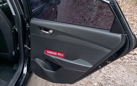 Hyundai Solaris II рестайлинг, 2021 год, 900 000 рублей, 24 фотография