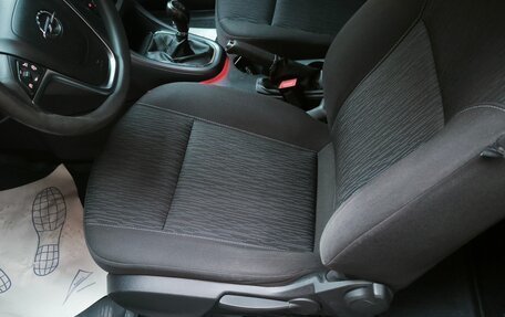 Opel Astra J, 2012 год, 670 000 рублей, 9 фотография