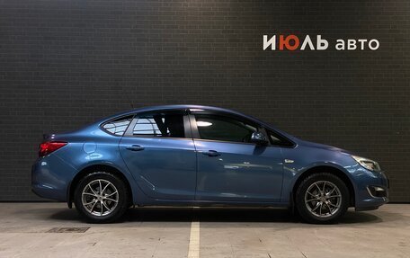 Opel Astra J, 2013 год, 970 000 рублей, 5 фотография