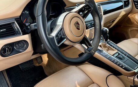 Porsche Macan I рестайлинг, 2015 год, 3 300 000 рублей, 1 фотография