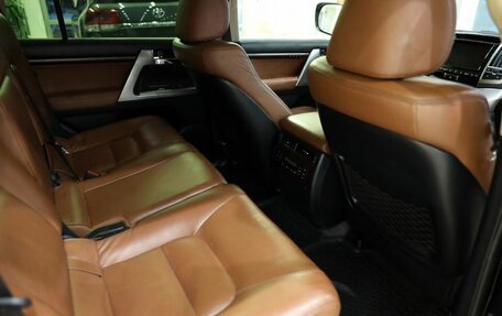 Toyota Land Cruiser 200, 2015 год, 5 000 000 рублей, 15 фотография
