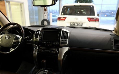 Toyota Land Cruiser 200, 2015 год, 5 000 000 рублей, 16 фотография