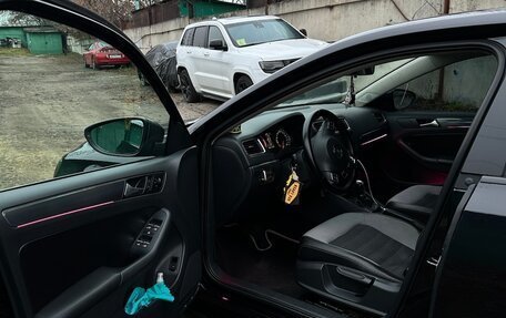 Volkswagen Jetta VI, 2013 год, 1 050 000 рублей, 20 фотография