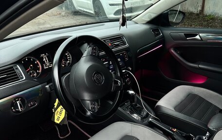 Volkswagen Jetta VI, 2013 год, 1 050 000 рублей, 19 фотография