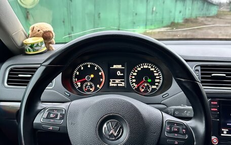 Volkswagen Jetta VI, 2013 год, 1 050 000 рублей, 29 фотография