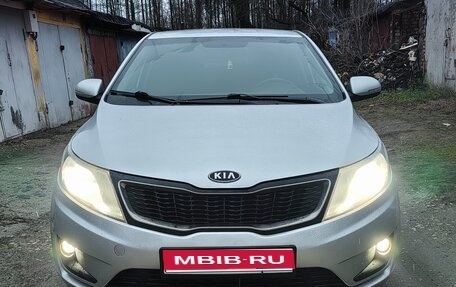 KIA Rio III рестайлинг, 2011 год, 890 000 рублей, 1 фотография