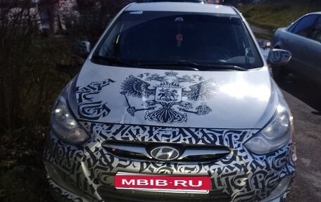 Hyundai Solaris II рестайлинг, 2014 год, 490 000 рублей, 1 фотография