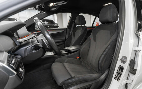 BMW 5 серия, 2018 год, 3 980 000 рублей, 9 фотография