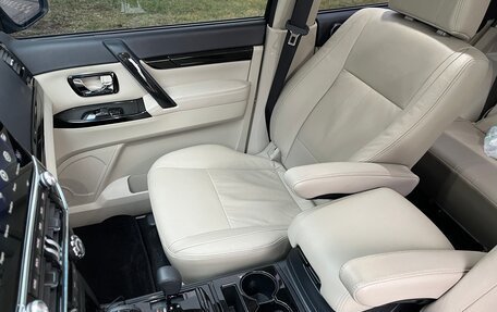 Mitsubishi Pajero IV, 2019 год, 4 200 000 рублей, 16 фотография