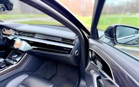 Audi A8, 2018 год, 4 350 000 рублей, 16 фотография