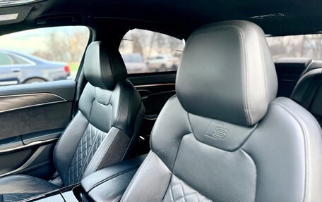 Audi A8, 2018 год, 4 350 000 рублей, 30 фотография