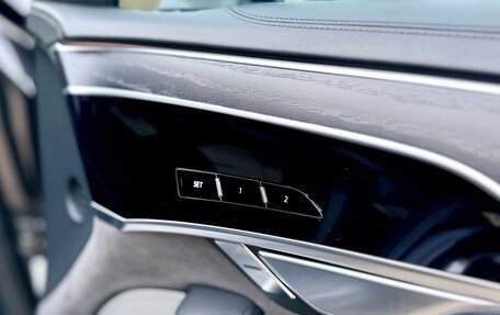 Audi A8, 2018 год, 4 350 000 рублей, 23 фотография