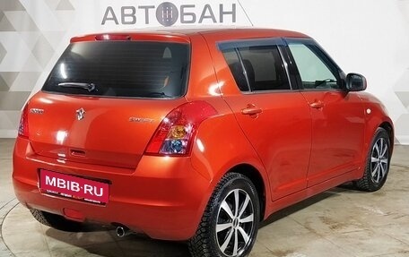 Suzuki Swift III, 2010 год, 749 000 рублей, 3 фотография