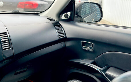 Mitsubishi Outlander III рестайлинг 3, 2007 год, 719 000 рублей, 36 фотография