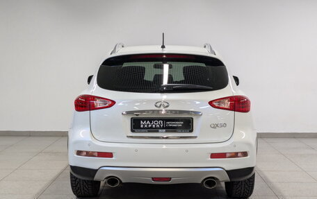 Infiniti QX50 I рестайлинг, 2017 год, 2 900 000 рублей, 6 фотография