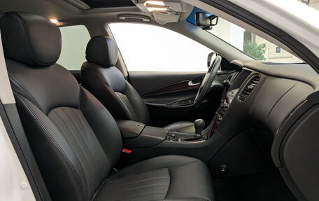 Infiniti QX50 I рестайлинг, 2017 год, 2 900 000 рублей, 24 фотография