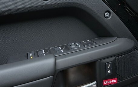 Land Rover Defender II, 2025 год, 17 999 000 рублей, 15 фотография