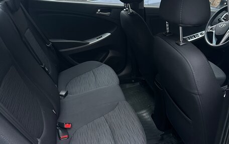 Hyundai Solaris II рестайлинг, 2015 год, 1 150 000 рублей, 13 фотография