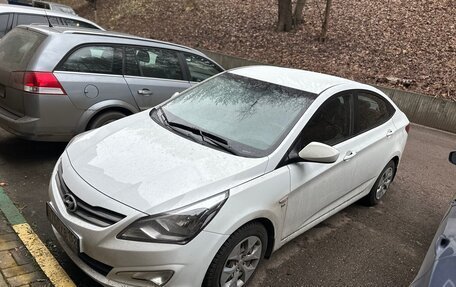 Hyundai Solaris II рестайлинг, 2015 год, 1 150 000 рублей, 12 фотография