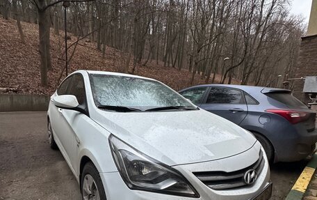 Hyundai Solaris II рестайлинг, 2015 год, 1 150 000 рублей, 16 фотография