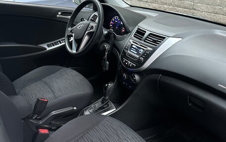 Hyundai Solaris II рестайлинг, 2015 год, 1 150 000 рублей, 18 фотография