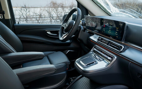 Mercedes-Benz V-Класс, 2025 год, 13 390 000 рублей, 18 фотография