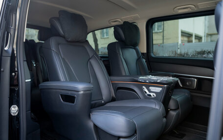 Mercedes-Benz V-Класс, 2025 год, 13 390 000 рублей, 21 фотография