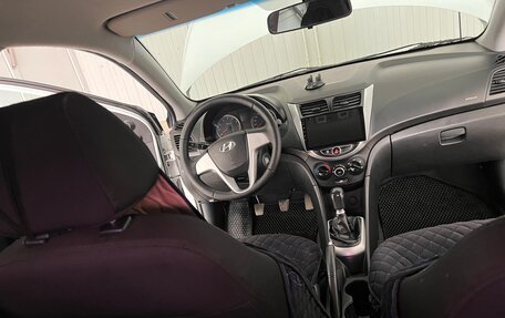 Hyundai Solaris II рестайлинг, 2014 год, 625 000 рублей, 5 фотография