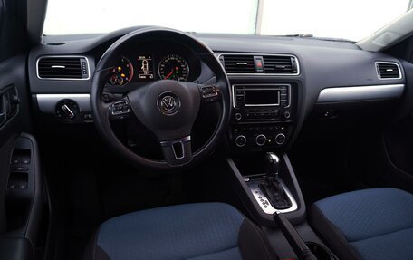 Volkswagen Jetta VI, 2013 год, 1 285 000 рублей, 11 фотография