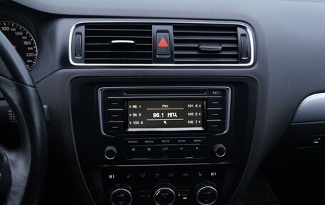 Volkswagen Jetta VI, 2013 год, 1 285 000 рублей, 27 фотография