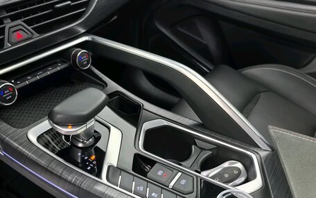 Geely Tugella FY11, 2023 год, 3 250 000 рублей, 17 фотография