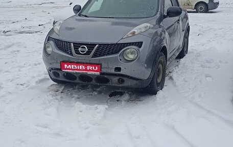 Nissan Juke II, 2012 год, 850 000 рублей, 1 фотография