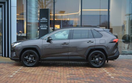 Toyota RAV4, 2021 год, 3 400 000 рублей, 8 фотография