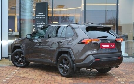 Toyota RAV4, 2021 год, 3 400 000 рублей, 7 фотография