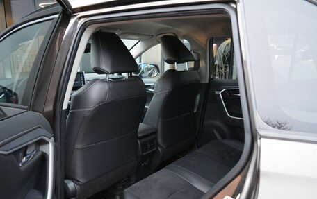 Toyota RAV4, 2021 год, 3 400 000 рублей, 30 фотография