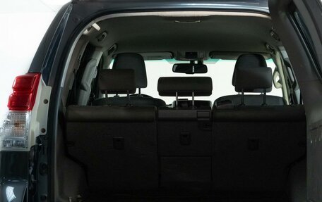 Toyota Land Cruiser Prado 150 рестайлинг 2, 2010 год, 2 240 000 рублей, 14 фотография