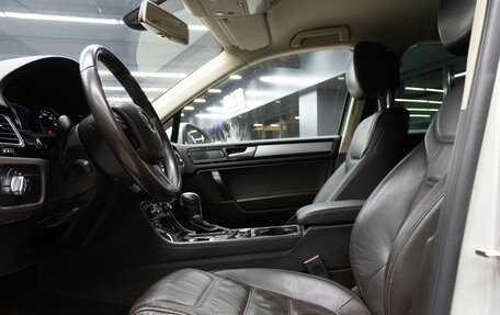 Volkswagen Touareg III, 2014 год, 2 099 000 рублей, 11 фотография