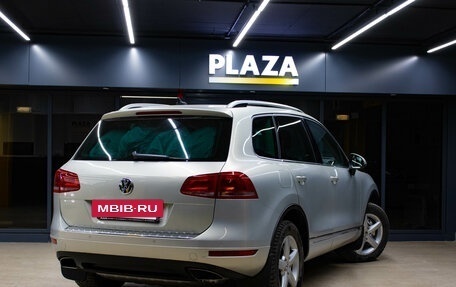 Volkswagen Touareg III, 2014 год, 2 099 000 рублей, 4 фотография